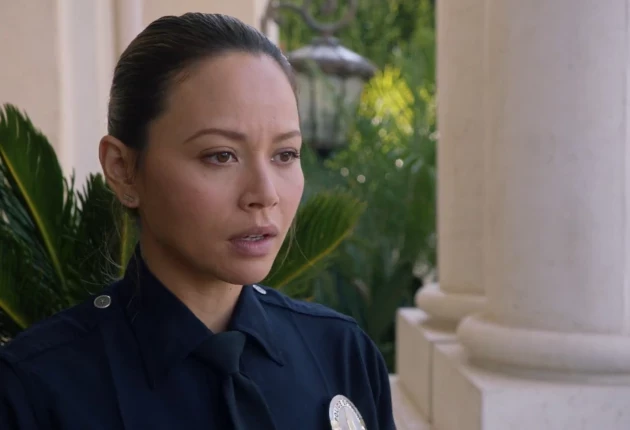 Превью из 1 сезона 10 серии сериала Новичок / Новобранец