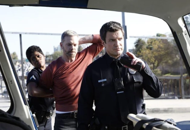 Превью из 1 сезона 14 серии сериала Новичок / Новобранец