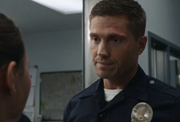 Кадр из 1 сезона сериала Новичок / Новобранец