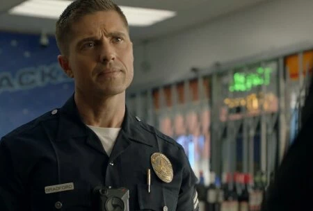 Кадр из сериала Новичок / Новобранец